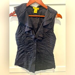 Pretty and flattering Catherine Malandrino black top